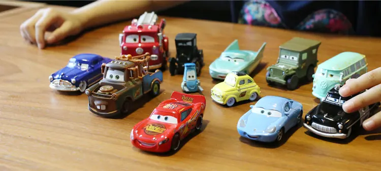 Disney Pixar тачки 3 металлические Литые под давлением Игрушки транспортные средства цвет молния Маккуин Dinoco Круз Рамирез игрушка подарок на день рождения праздник мальчик автомобиль