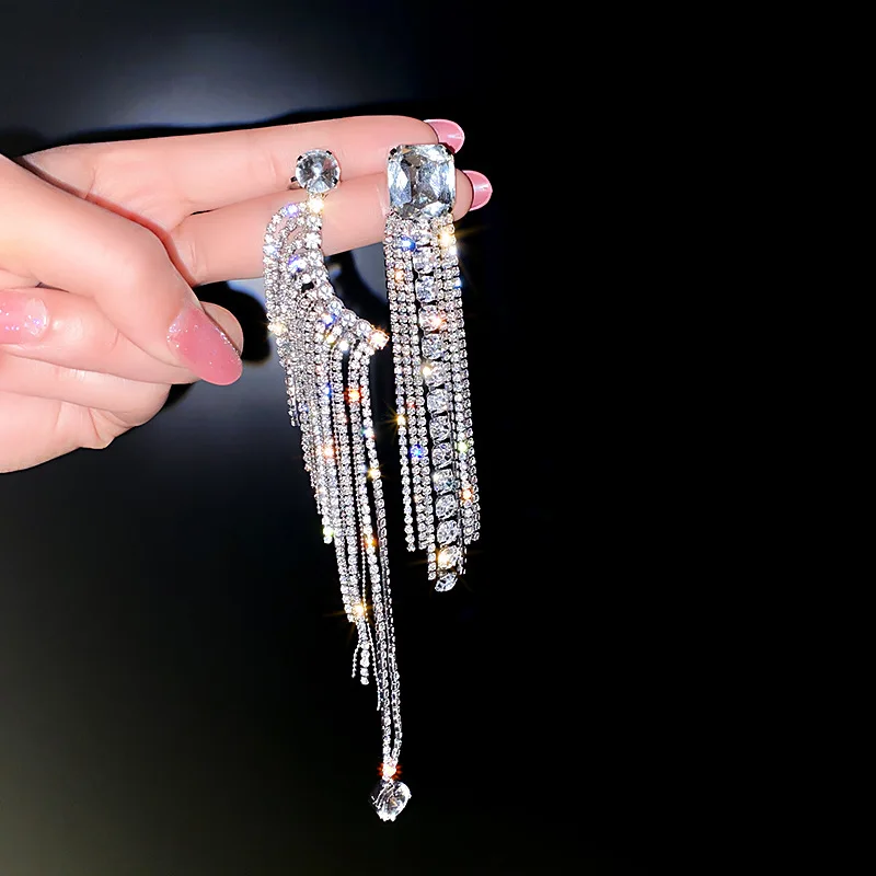 XIALUOKE Hyperbole Shine Full Rhinestone Asymmetry Drop Earrings For Women Long Tassel Crystal Earrings Weddings Party Jewelry