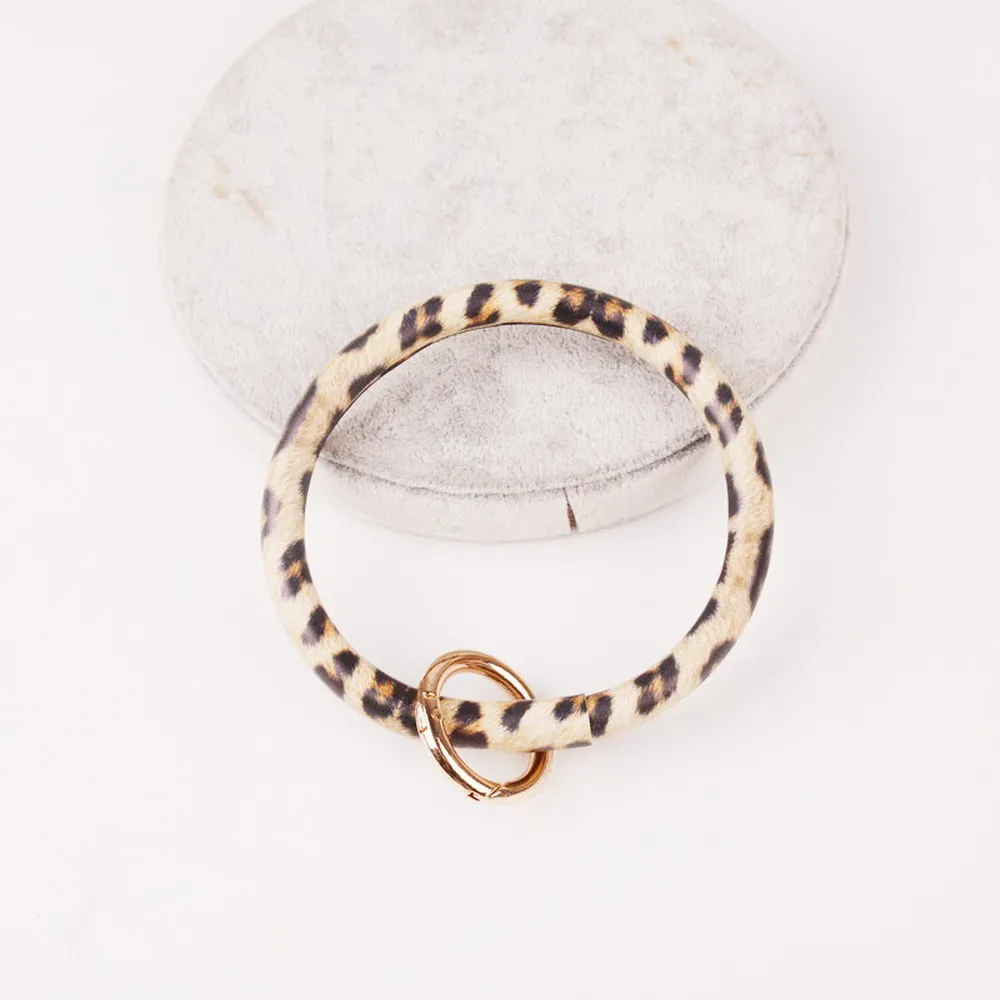 DZ0089 leopard Резиновые Новые Модные леопардовые брелок с кистями эмаль ПУ кожа O брелок монограмма круг браслет брелок для женщин девочек - Цвет: DZ0089 leopard
