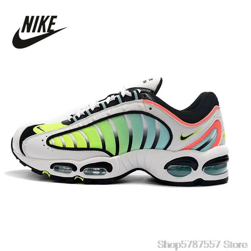 nike tn size 4