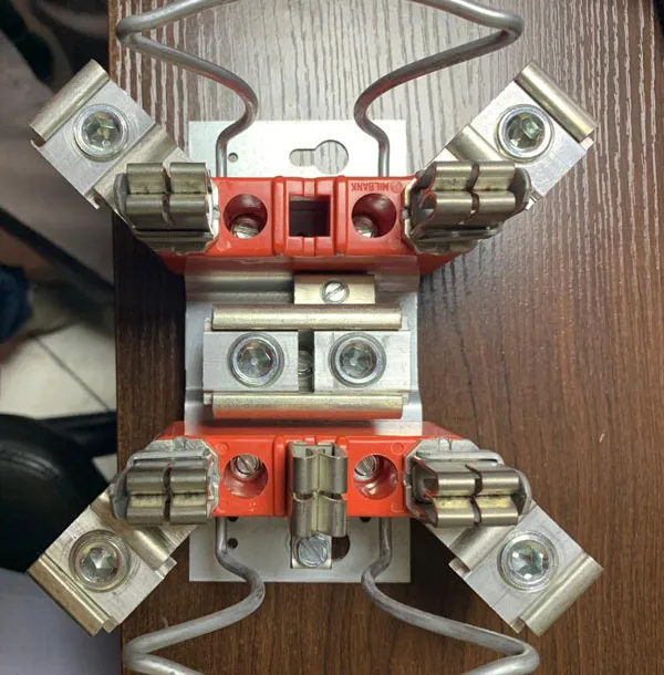 Square D QC816F200C Replacement Meter Socket 200A Single, 58 OFF