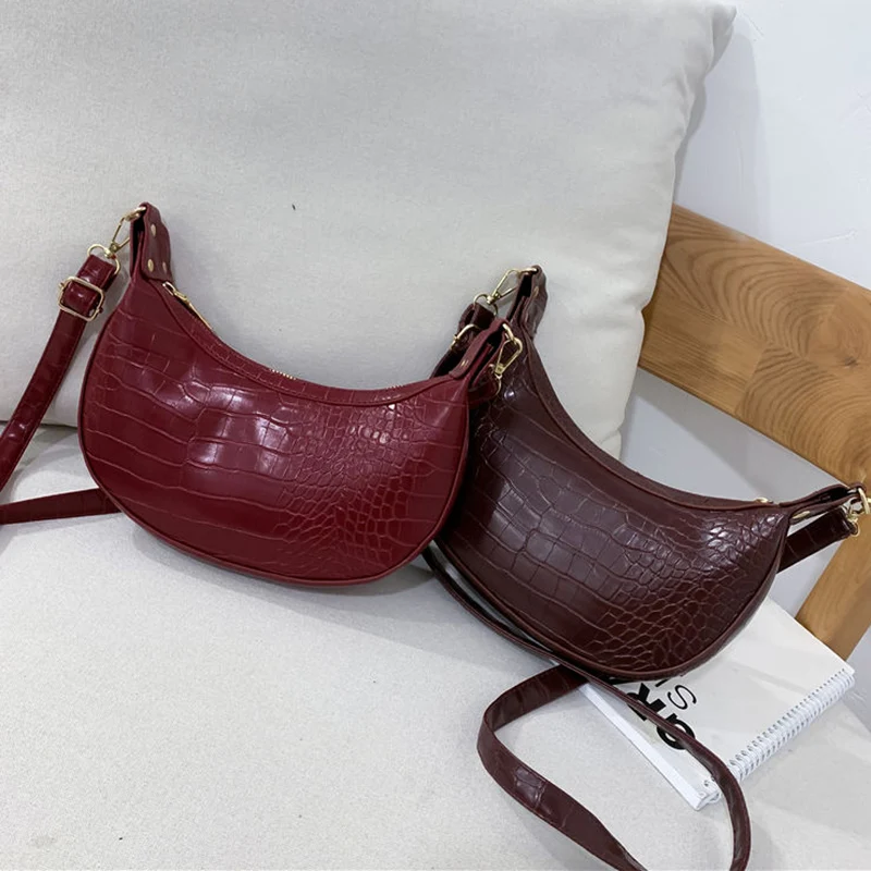 

Retro PU Leather Crossbody Bags for Women 2019 Small Over Shoulder Messenger Bag Stone Pattern Crossbody Bags Ladies Hand Bags