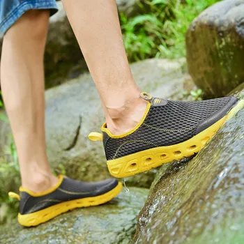 

Summer Slip-on Lightweight Mesh Sneakers Men Shoes Casual Soft Breathable Wading Comfortable Male walking 2020