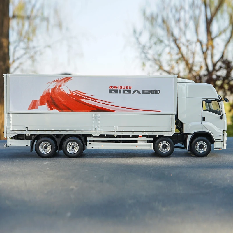 Оригинальная фабрика 1:32 модель грузовика контейнера ISUZU GIGA 4X2 Van Express для