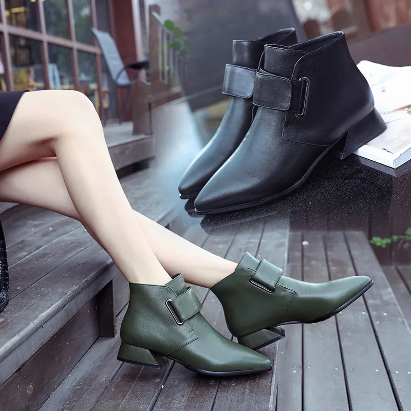 

Pointed Toe Fashion PU Women Ankle Boots Low Platform Solid Vintage Chelsea Boots Square Heel Buckle Strap Casual Big Size Shoes