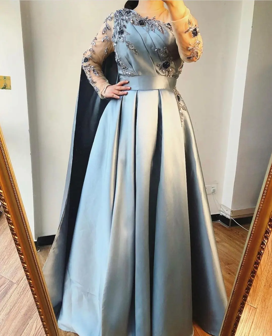 YUNUO Dubai Beading Prom Party Gowns A-Line Long Sleeves Formal Evening Wear Prom Dresses with Satin Cape vestido elegante ball gown prom dresses