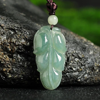 

Natural A cargo oil green yu leaf pendant authentic Burmese yu leaf Pendant