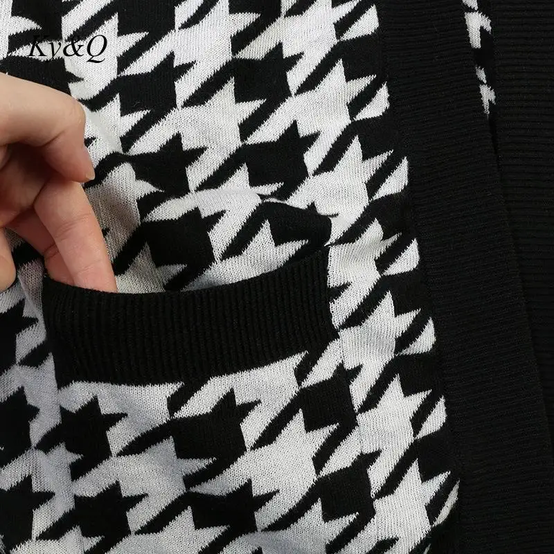 NEW Autumn Women warm striped Long sleeve houndstooth loose thin knit cardigan coat outwear