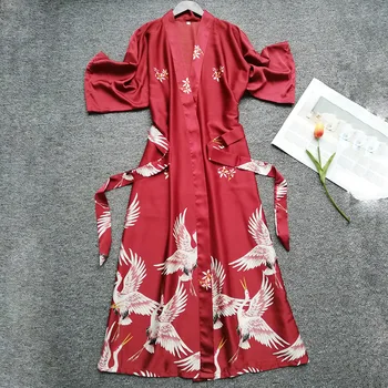 

2019 Summer Female Sexy Printing Rayon Kimono Gown Elegant Ladies Geisha Nightgown Bat-Sleeve Nightdress Casual Sleepwear