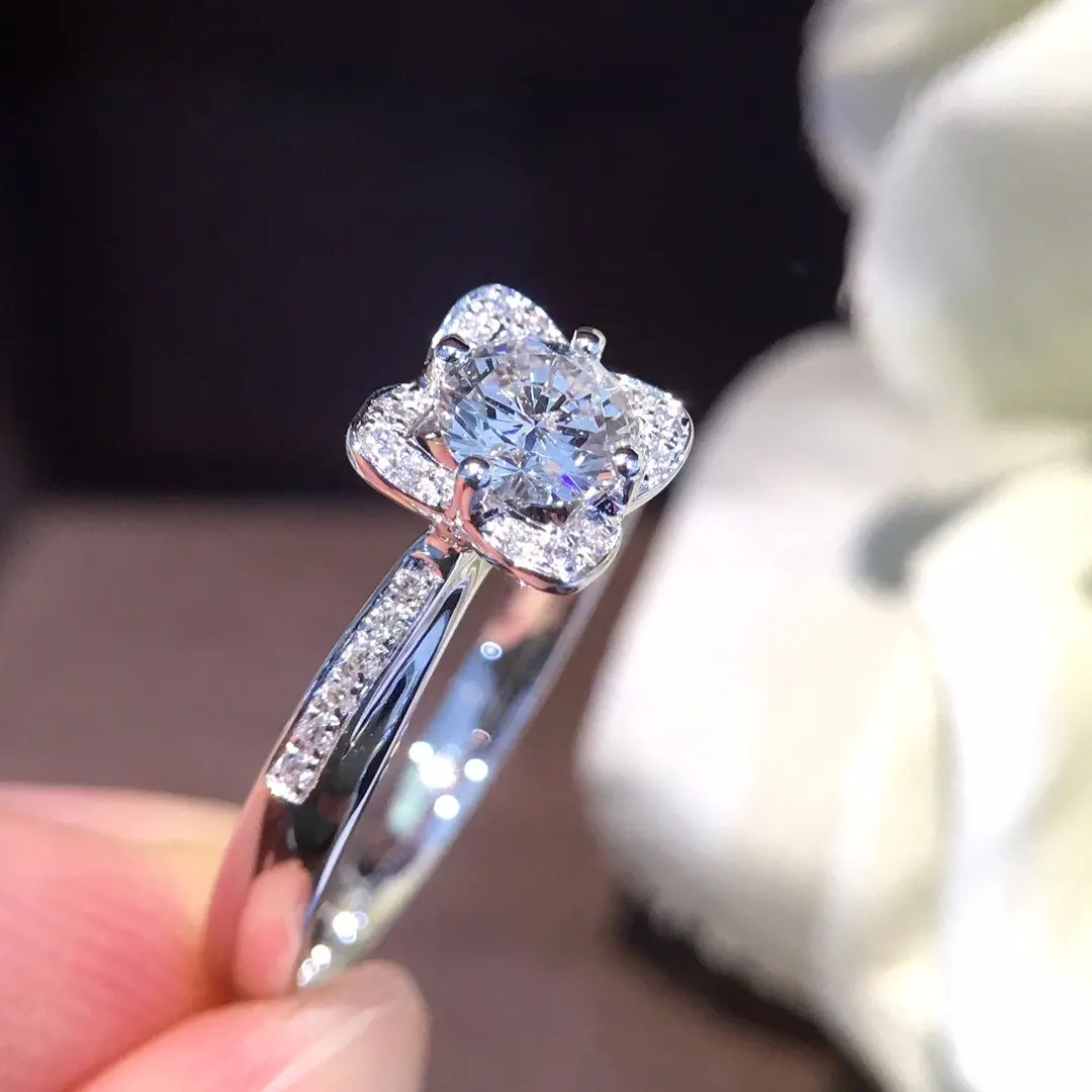 Рисунок 4 - Кольцо из чистого золота с натуральным бриллиантом