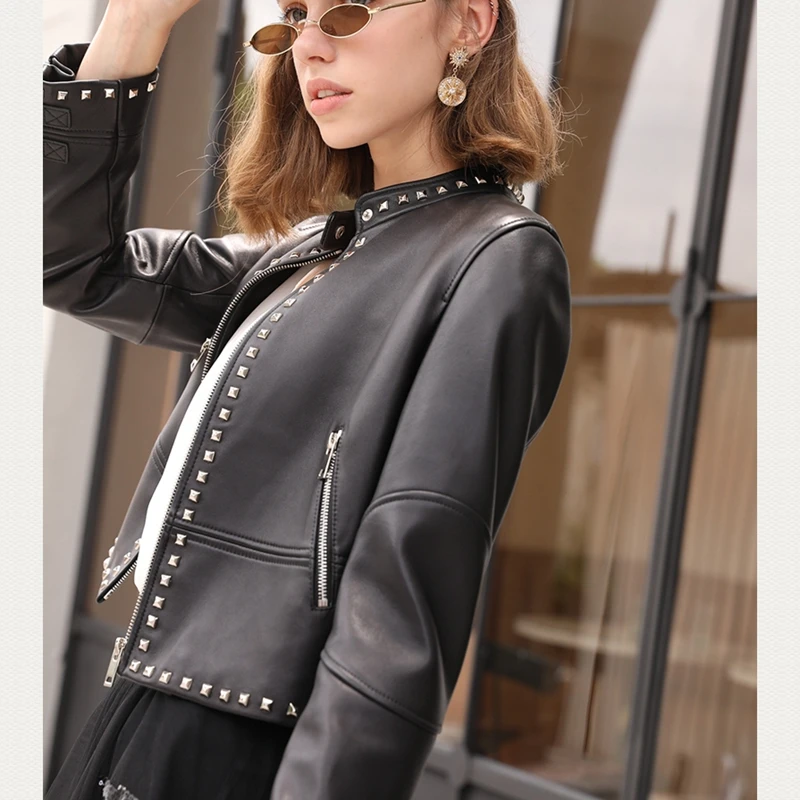 

Woman Coats Natural 100% Sheepskin Leather 2019 Fashion Female Jackets Rivet Real Leather Sheepskin Short Ladies