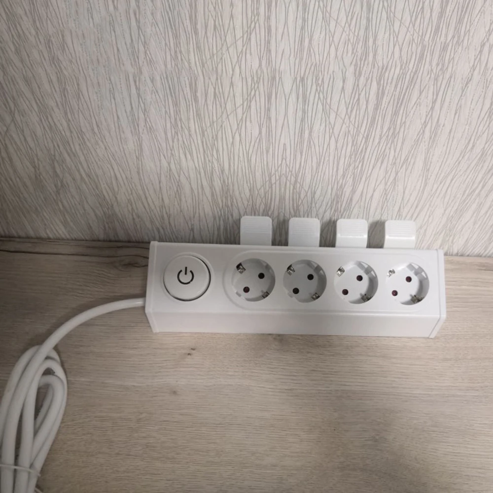 Сетевой фильтр 4 вилки европейского стандарта для легкого выброса ноги или руки