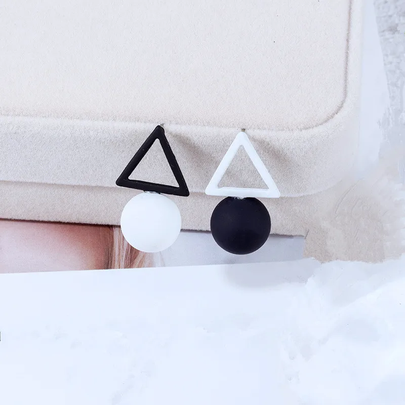 Корейские треугольные серьги конфетного цвета простые с шариками для женщин