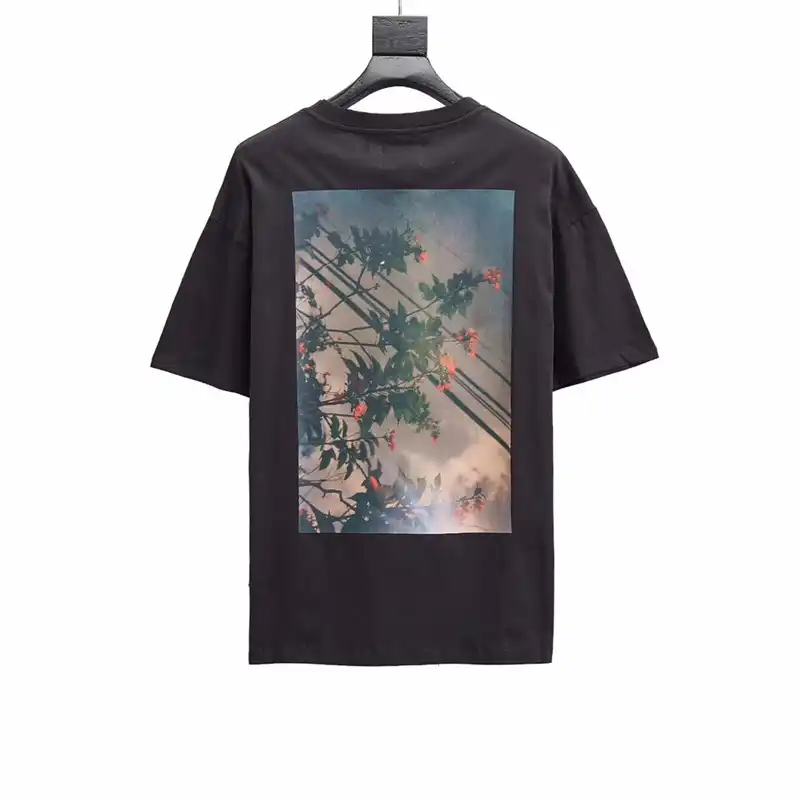fog essentials flower tee