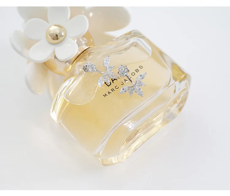 4106228369_2134633890