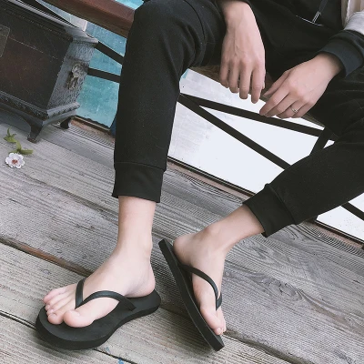 Temperament Elegant Wedding Shoes Pointed Shallow Mouth Thick With Single Shoes Sequins High Heels Party Dress Bridesmaid Shoes - Цвет: Black flip flops