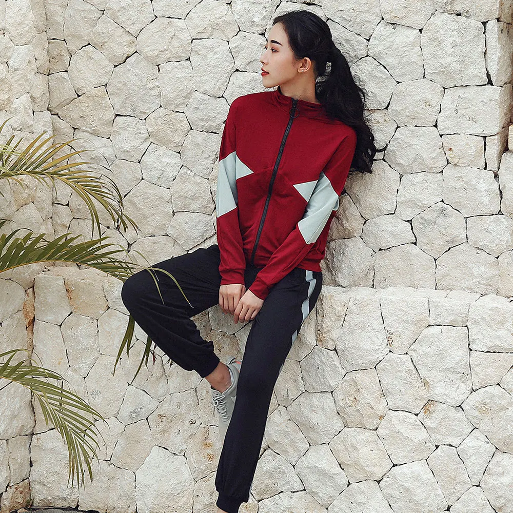 

2019 New Yoga Suit Female Quick-drying Vest Loose Yoga Pants Sports and Leisure Sweater Three-piece