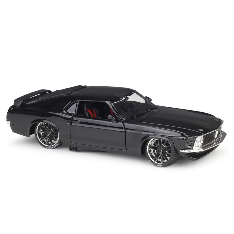 

1:24 1970 Ford Mustang BOSS 302 Muscle Car Metal Luxury Vehicle Diecast Pull Back Cars Model Toy Collection Xmas Gift