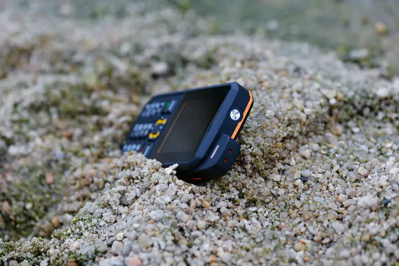 Xeno S8 Waterproof phone 3G WCDMA GSM Super-long standby old man IP68 Rugged shockproof cellphone three sim