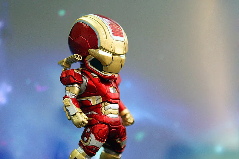 Yaya Аниме Железный человек Ironman1-9 поколение Железный человек 6-Set Люминесцентная капсула игрушка Гараж Комплект