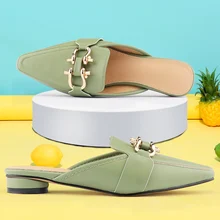 Zapatos planos con decoración de Metal para mujer, zapatillas de tacón bajo de lujo, punta estrecha, talla 41, primavera y otoño, 2022