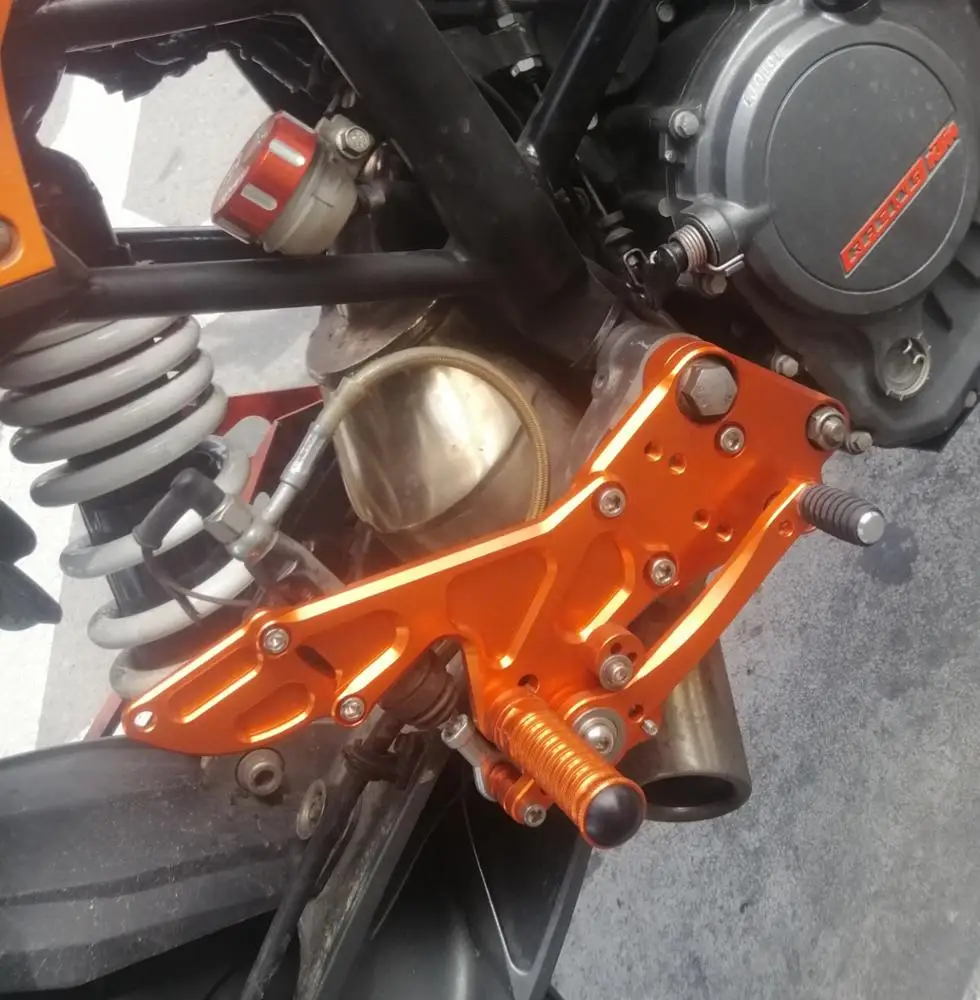 Для KTM Duke 125 200 390 11-17 регулируемые наездники задние наборы Rearset Подножка для ног подножки с ЧПУ аксессуары для гоночного двигателя
