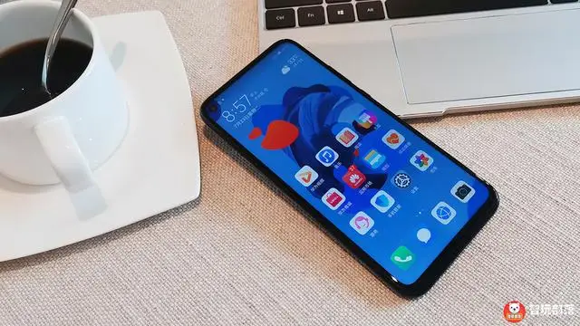 Мобильный телефон HuaWei Nova 5i Pro 4G LTE 8 ГБ ОЗУ 256 Гб ПЗУ 810 МП Kirin 9,0 Android 6,26 234" ips 1080 X отпечаток пальца