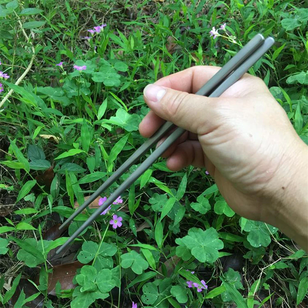 1 Pair Pure Titanium High Quality Chopsticks Camping Picnic Meal Dinnerware