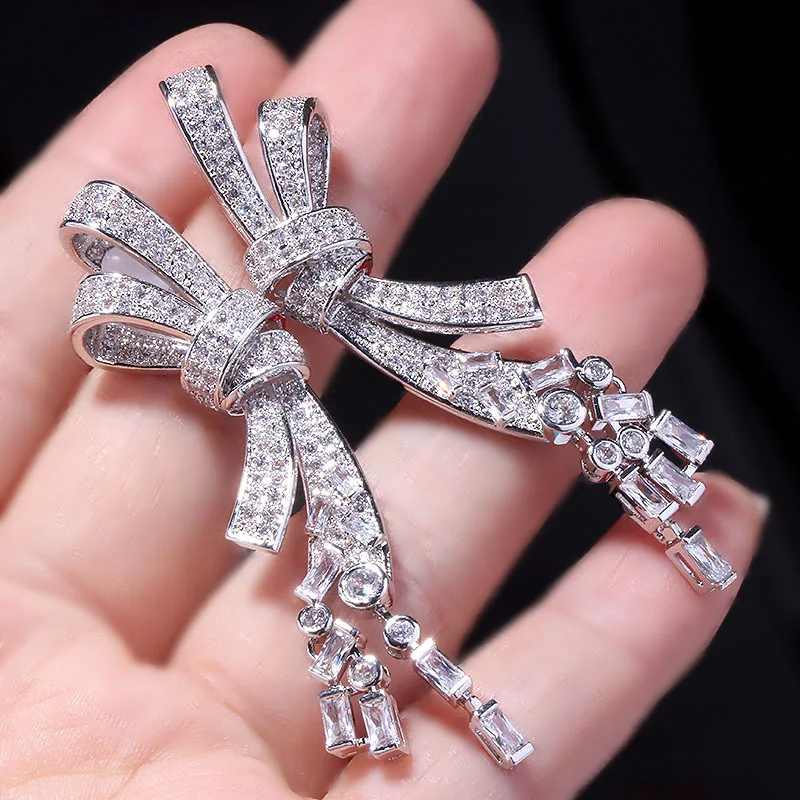 Новое прибытие Crazy Bowtie Shaped серьги-гвоздики ясные CZ серьги с кисточками Шпильки Модные ювелирные изделия