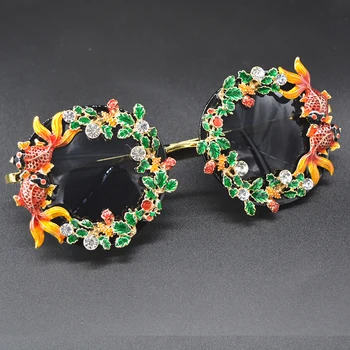 

2020 Luxury Baroque Sunglasses Women Metal Flower Vintage Eyewear Brand Design Sun Glasses Party Fashion Oculos De Sol Gafas