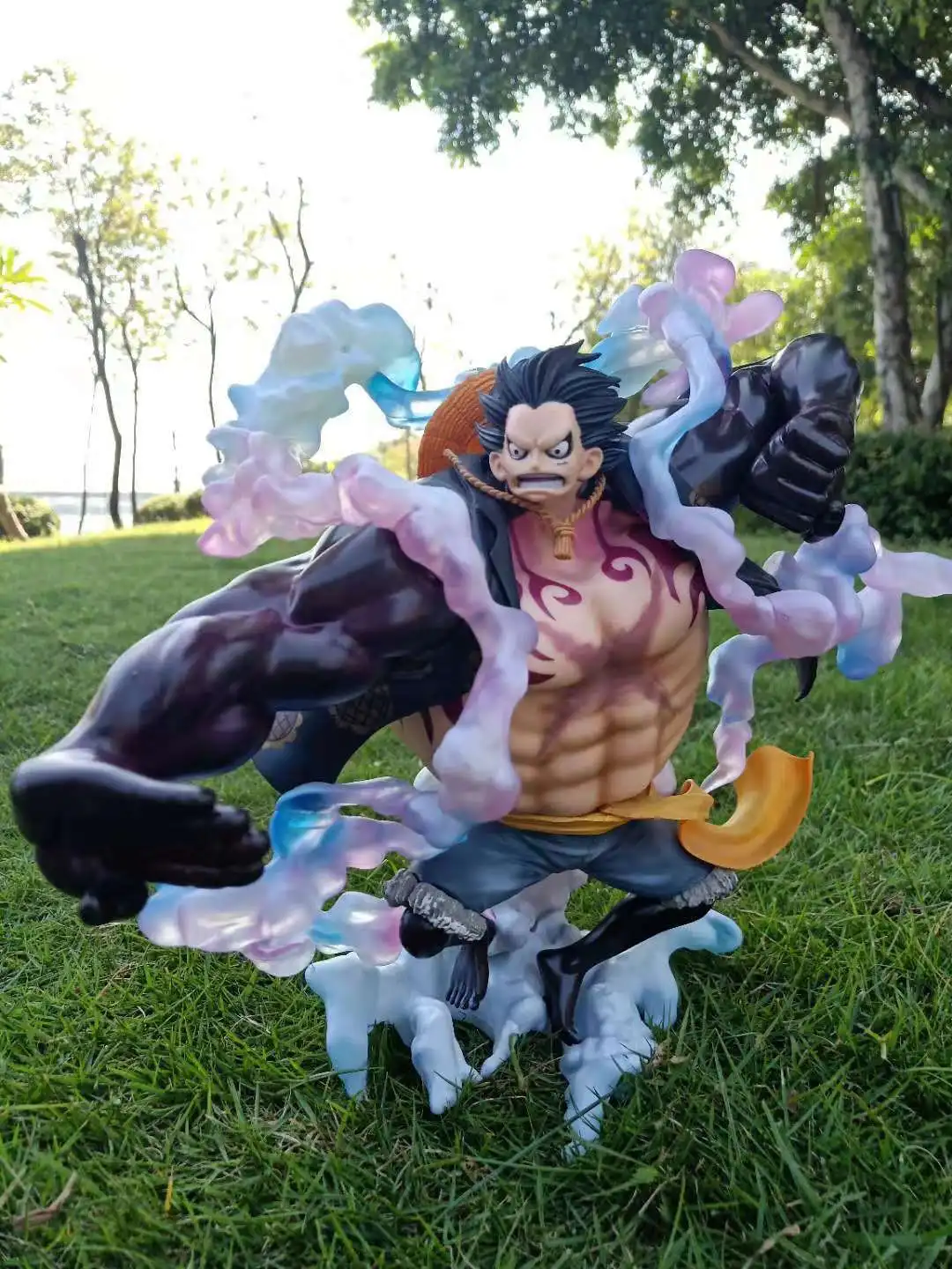

Cheng yuan Toy Garage Kit Armed Strengthen Ape King Gun Pop Fourth Gear Luffy Boxed Garage Kit Color Version