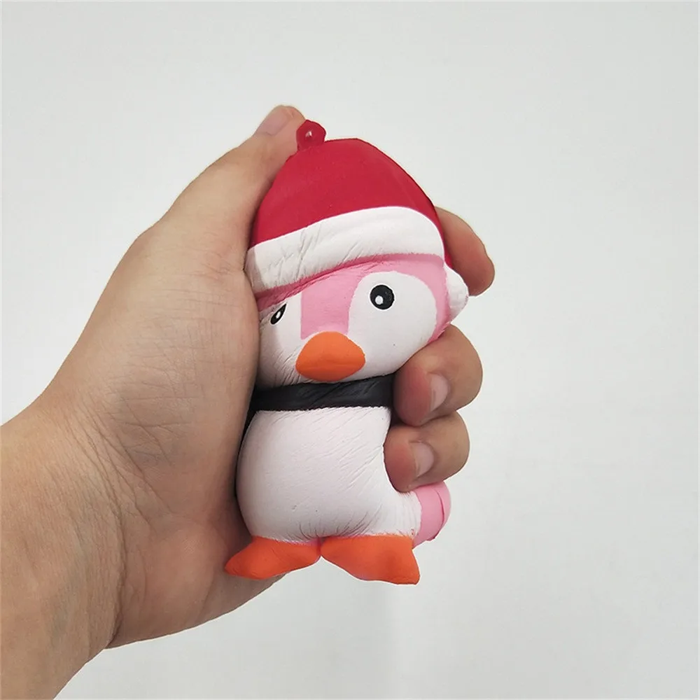 

Exquisite Christmas p-enguin scent charm slowly rises 10 cm simulation children's toys 9.10