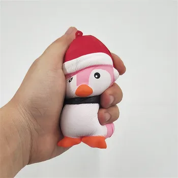 

Exquisite Christmas p-enguin scent charm slowly rises 10 cm simulation children's toys 9.10