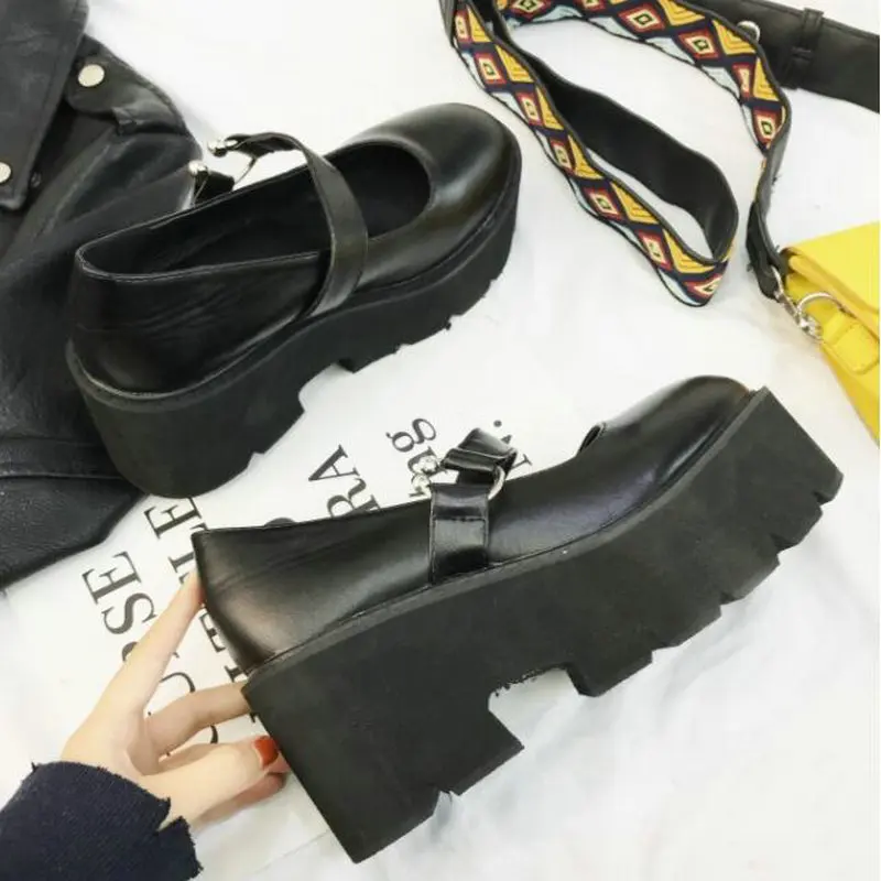 Женские кроссовки на плоской платформе Повседневная обувь танкетке массивном