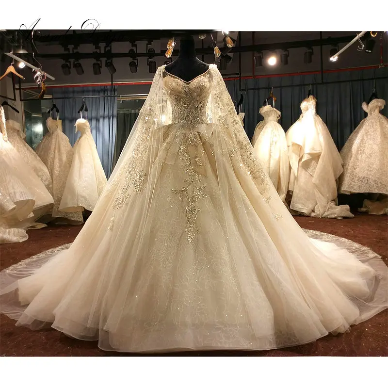 

Amanda Design robe longue soiree Lace Applique Champagne Wedding Dress with Cape