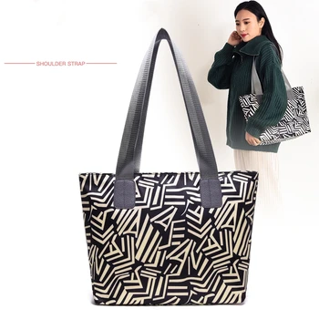 

2020 new Luxury Handbags Women Bags Designer Oxford Cloth Waterproof Shoulder Bag Shopping Leisure Feather Zebra Print Bag Mode