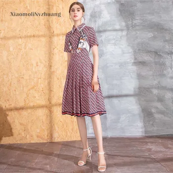 

Xiaomoli A pair of horse head series retro printing red short sleeve Pleated Dress 2020 new summer fashion lady