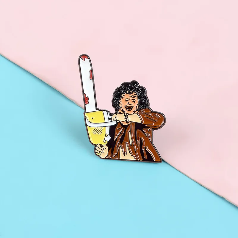 Большая эмалированная брошь с изображением героев мультфильма ужасная цепная