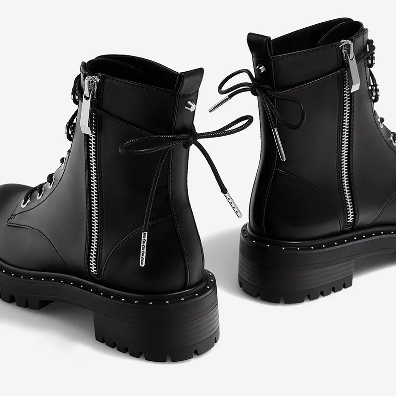 Ceny RASMEUP skórzane damskie buty Martin 2019 modne nity botki dla kobiet zimowa ciepła, krótka platforma pluszowa obuwie damskie