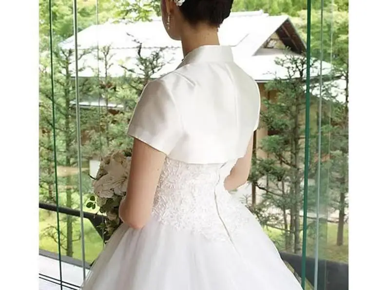 2025 Satin Wedding Jacket Short Sleeves Custom Made Color/Size Bridal Bolero with Collar Feminino Bride Cape Femme Mariage Shrug
