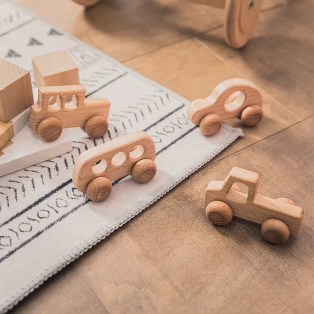 1Pcs Baby Wooden Car Cartoon Educational Montessori Toys For Children Toys Beech Wooden Blocks Teething Baby Teethers 2