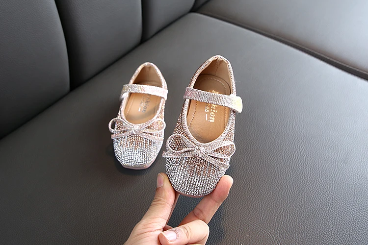 Новинка года; сезон осень; детская обувь в Корейском стиле; милая модная обувь принцессы для девочек со стразами; От 1 до 3 лет - Цвет: Розовый