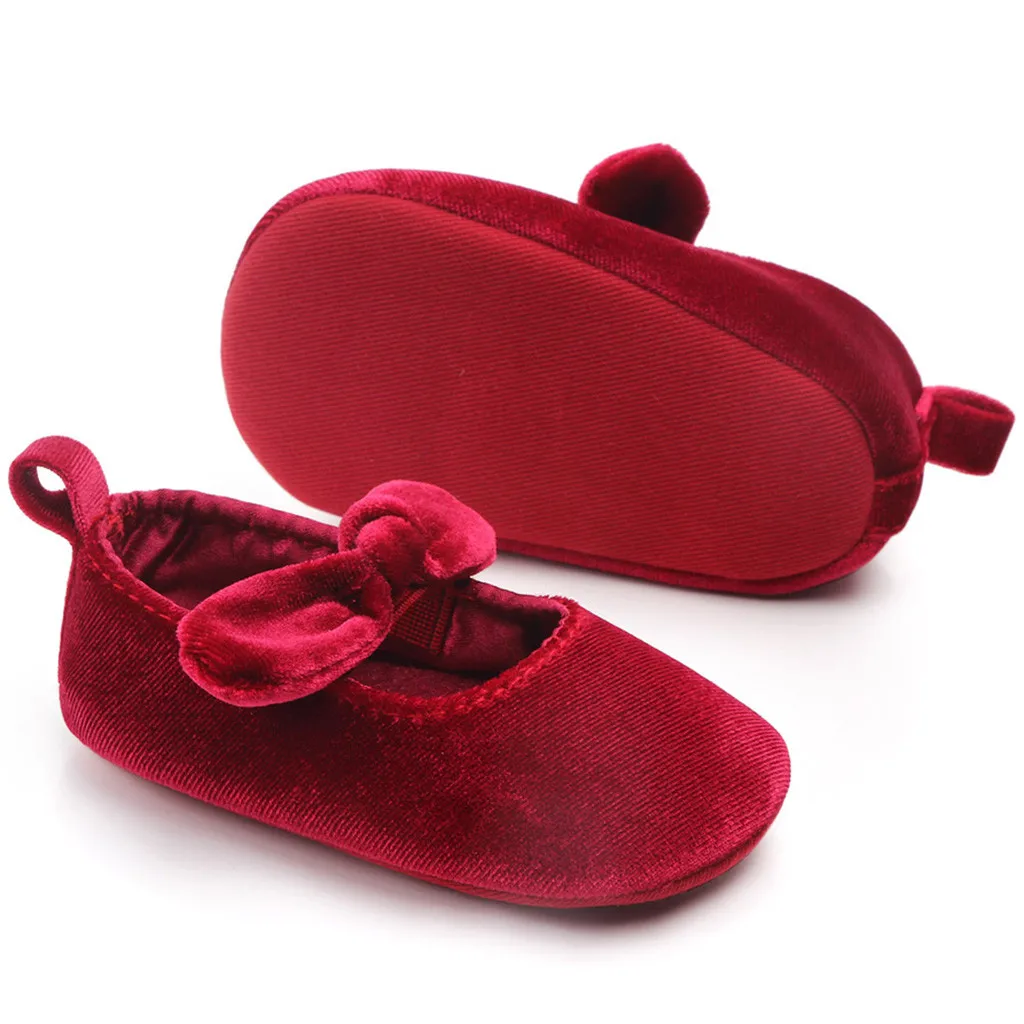 Обувь для малышей с бантом-бабочкой; милая обувь для первых шагов; Повседневная обувь для маленьких девочек на плоской подошве; красная обувь для новорожденных с мягкой подошвой