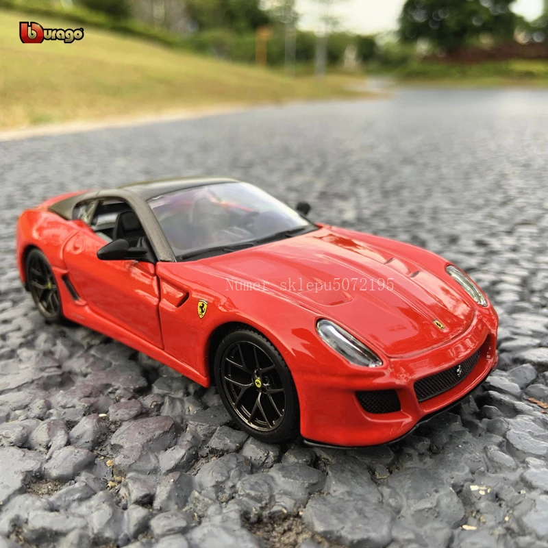 Акриловая витрина Bburago серии Ferrari 599 GTO масштаб 1:32 модель раллийной машины