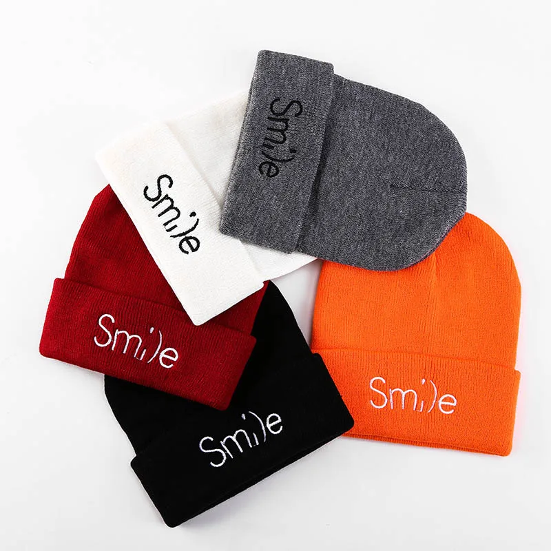 

2020 New Fashion Winter Hat Smiling Letters Embroideried Beanies Hats For Women Men Winter Cap Warm Knitted Hip Hop Bonnet Hat