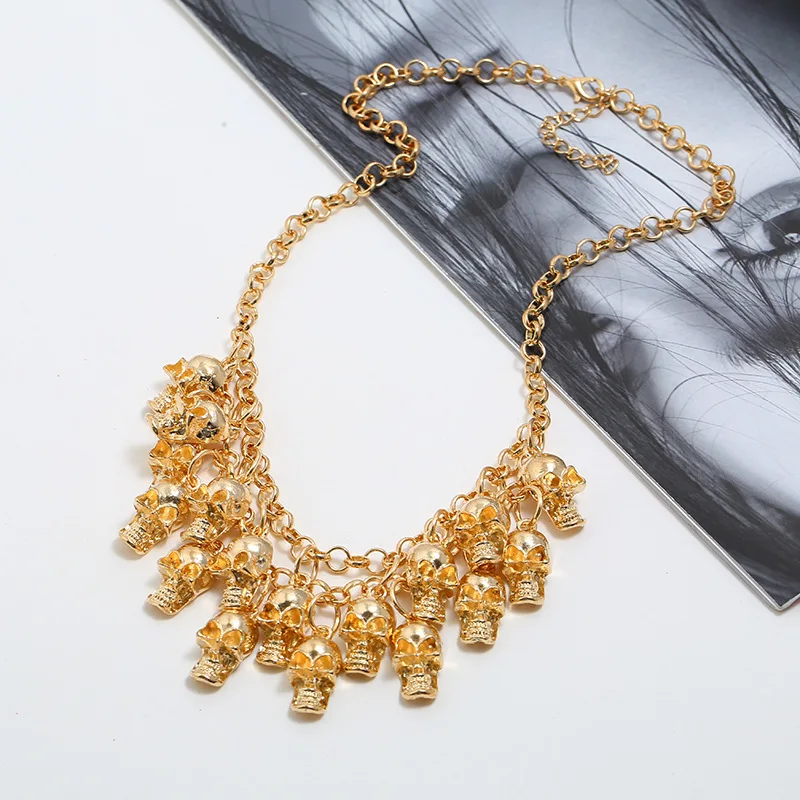 11981805188_1718038248