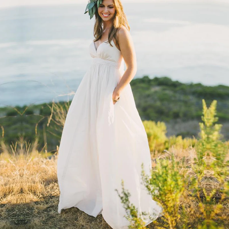 

2015 Maternity Beach Wedding Dresses Vintage Plus Size Spaghetti Straps Beading Ivory Taffeta Bridal Gowns with Court Train