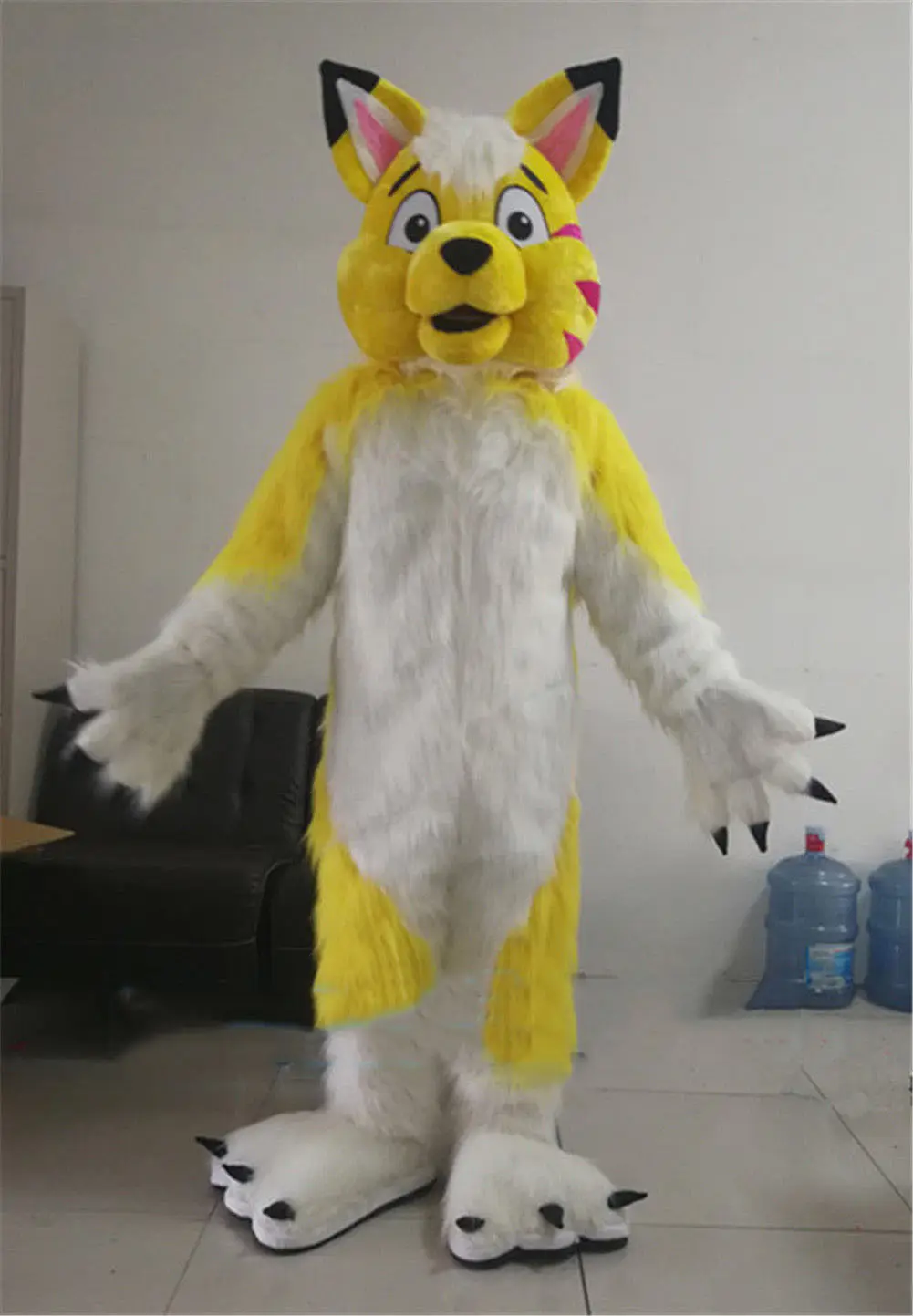 

Xmas Yellow Husky Mascot Costume Dog Wolf Fox Cartoon Animal Fancy Cosplay Dress Factory Wholesale + Free Shipping