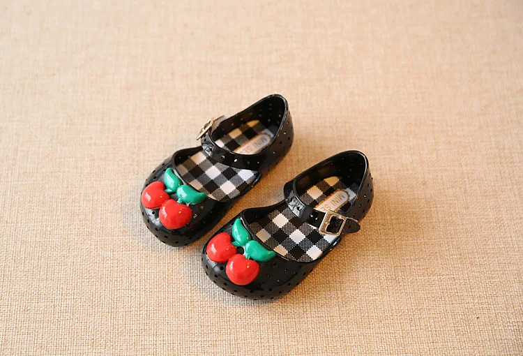 2969948630_888856304