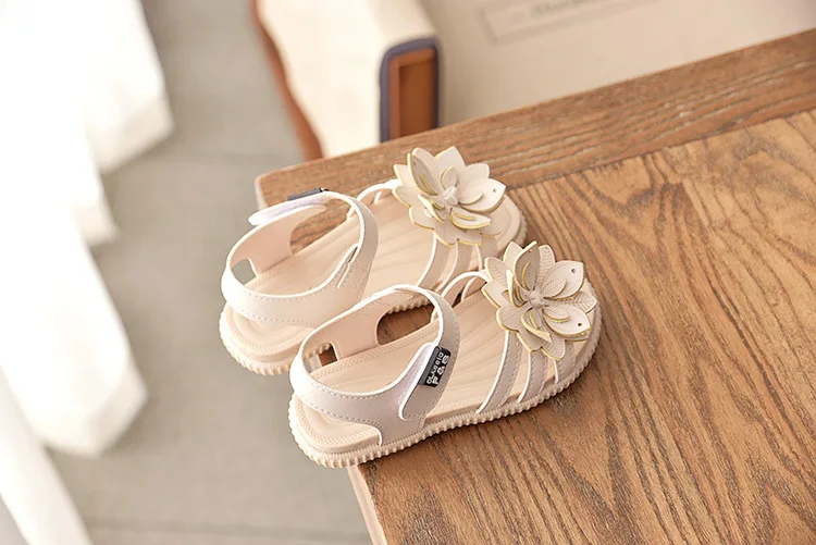 JGSHOWKITO Girls Sandals Fashion Brand Soft Kids Beach Sandals With Flowers Sweet Princess Children Floral Sandals High Quality